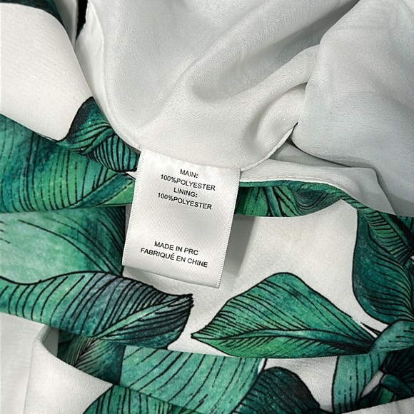 Cameo Collective Palm Leaf Romper XS – Tropical Green Print NWT - Picture 10 of 10